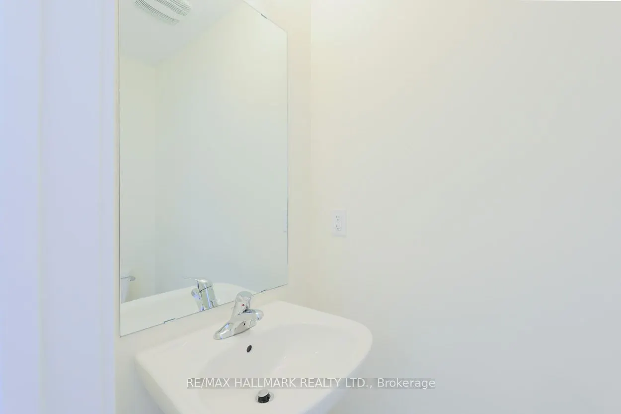 1695 Dersan Street, #703