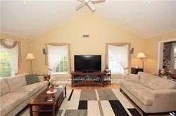 1086 Somerville Street W