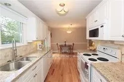 1086 Somerville Street W