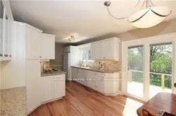 1086 Somerville Street W