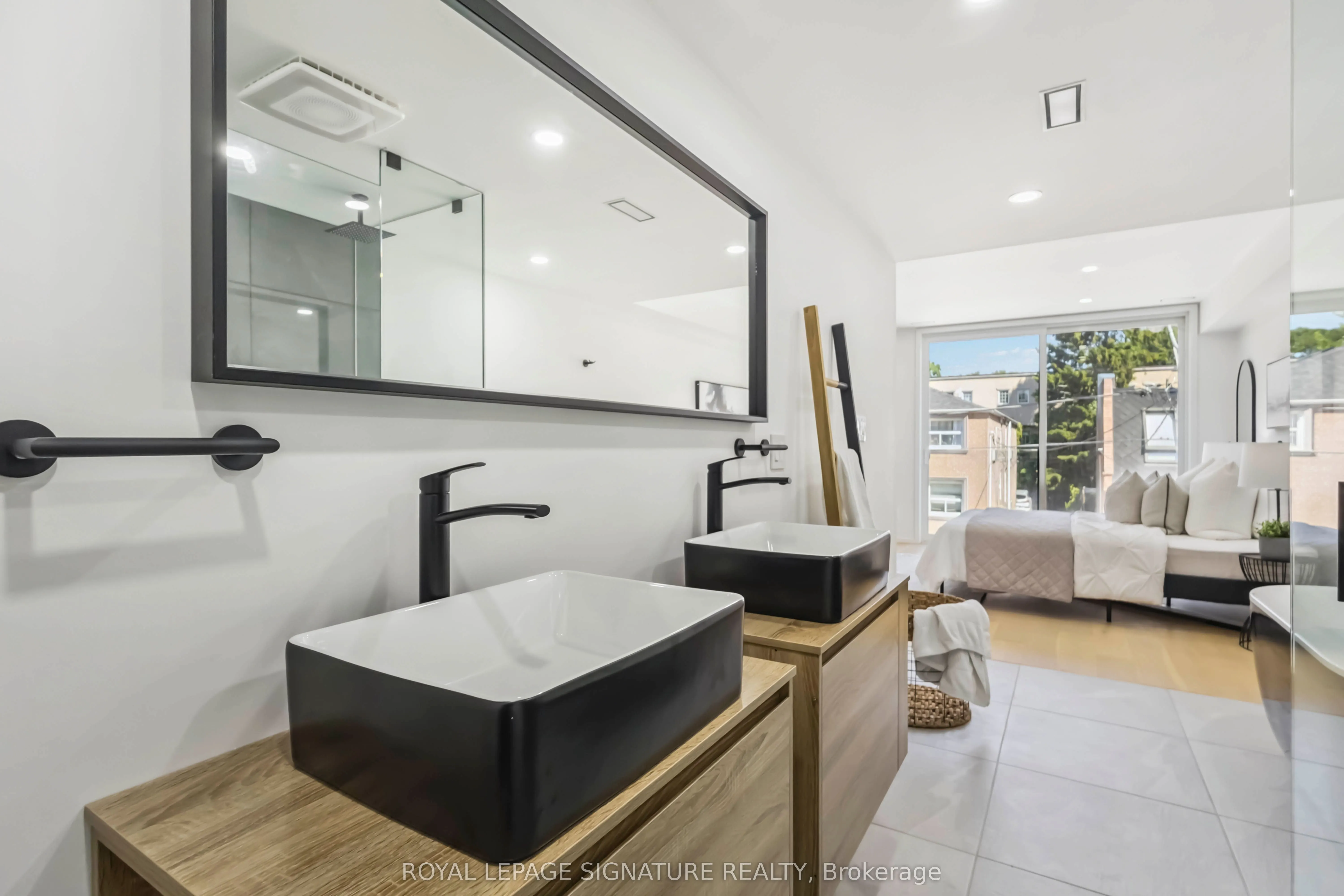 43A Cummings Street, #Upper