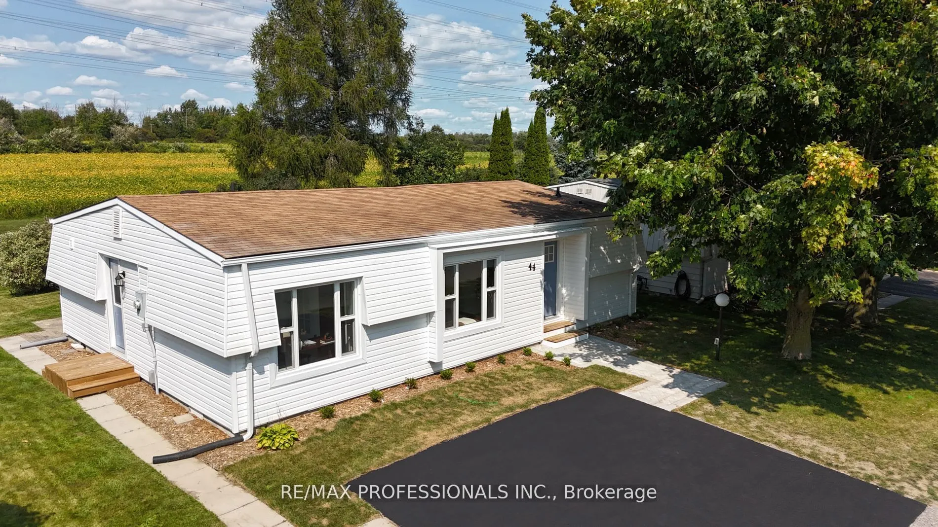 44 Wilmot Trail