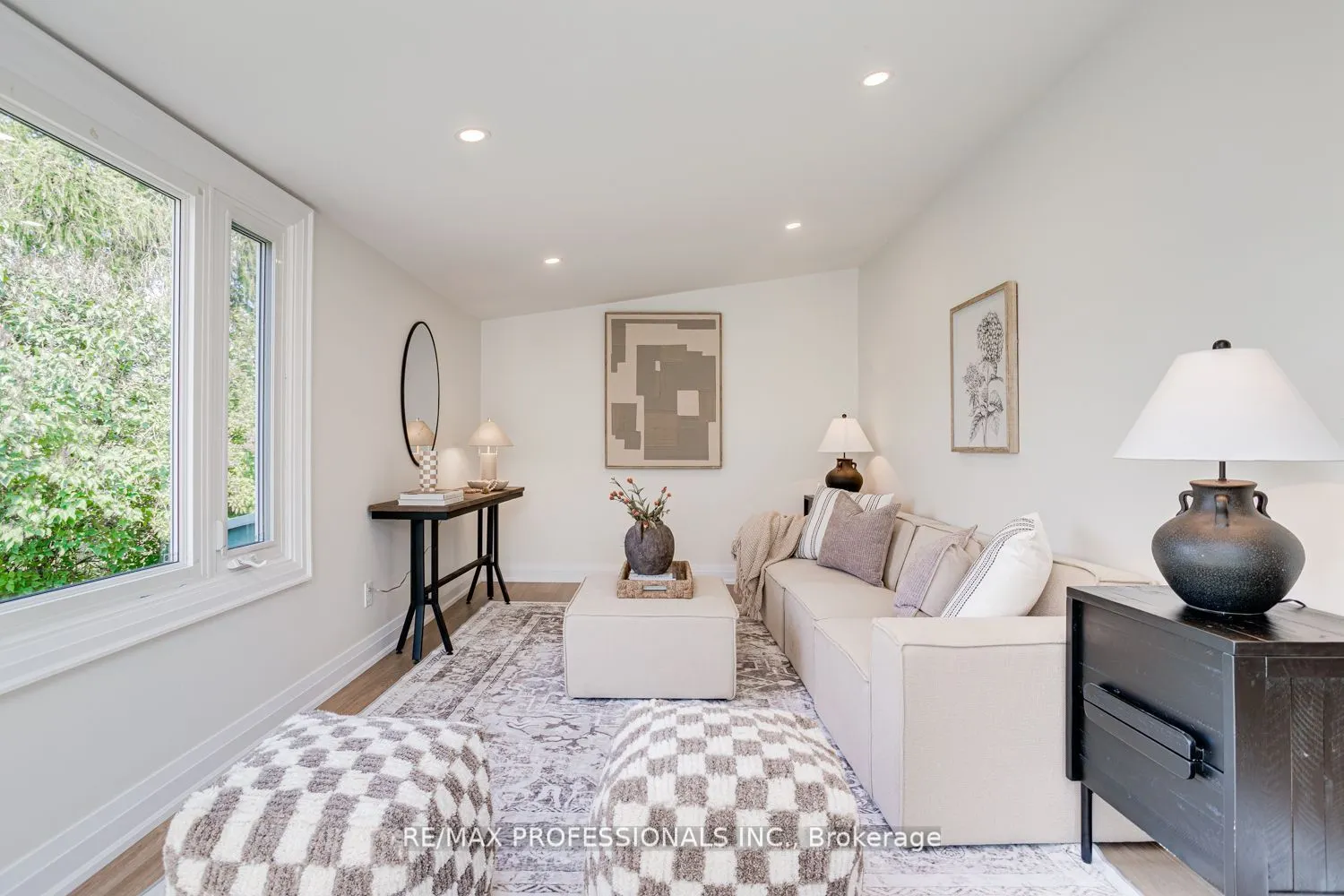 44 Wilmot Trail