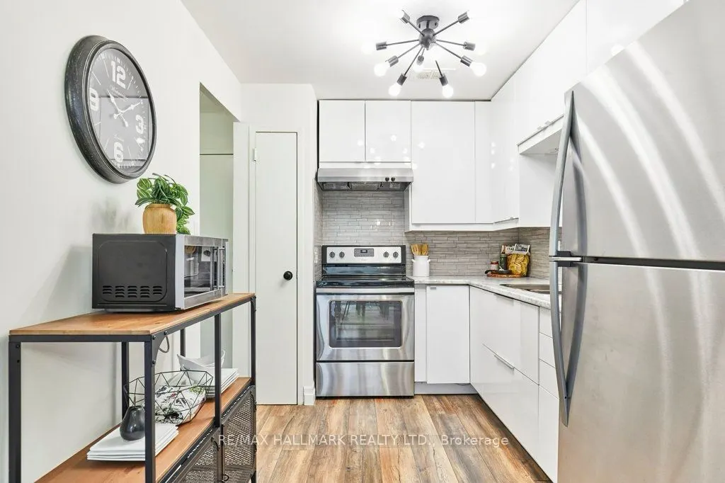 800 Kennedy Road, #401