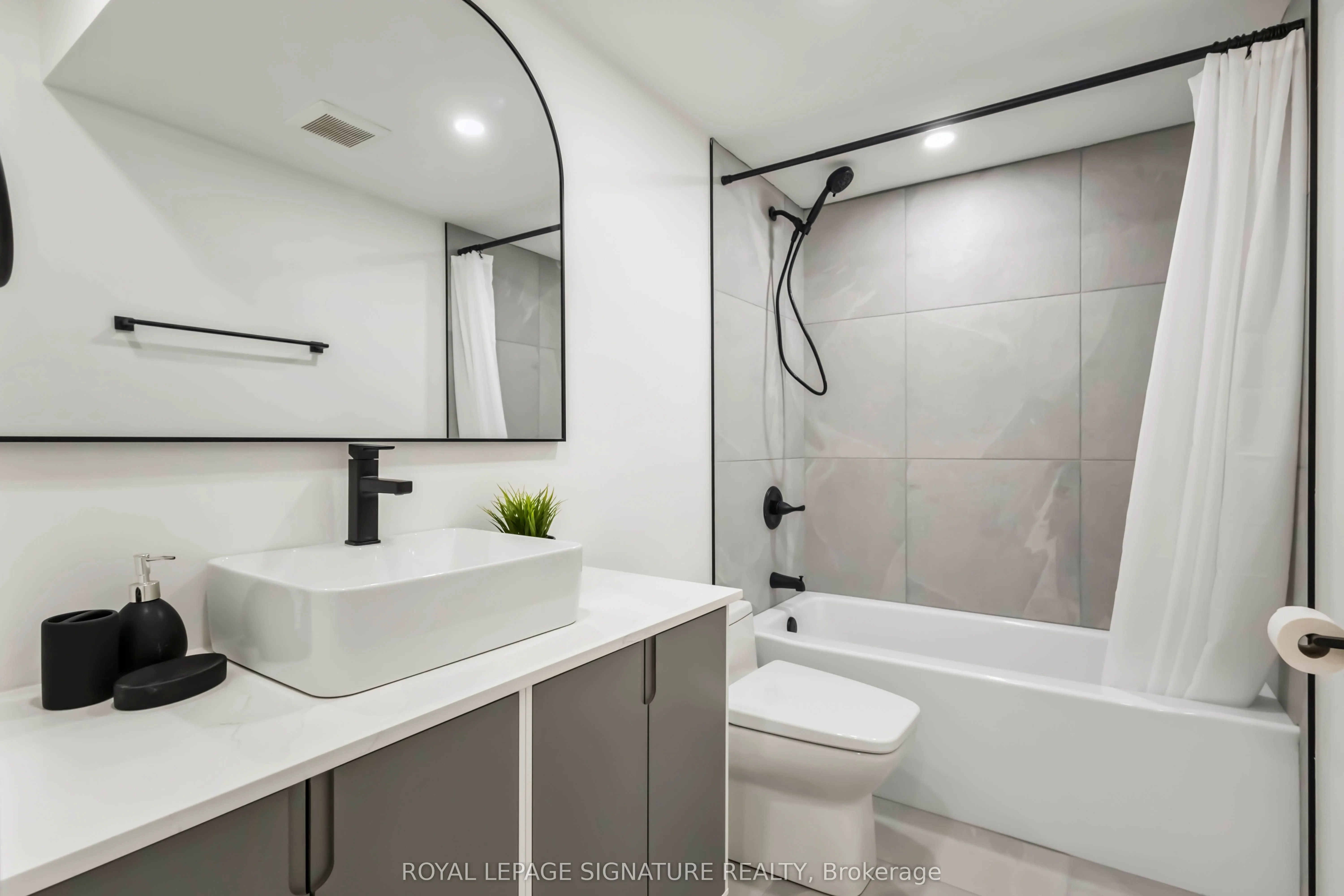 43A Cummings Street, #Furnished Upper