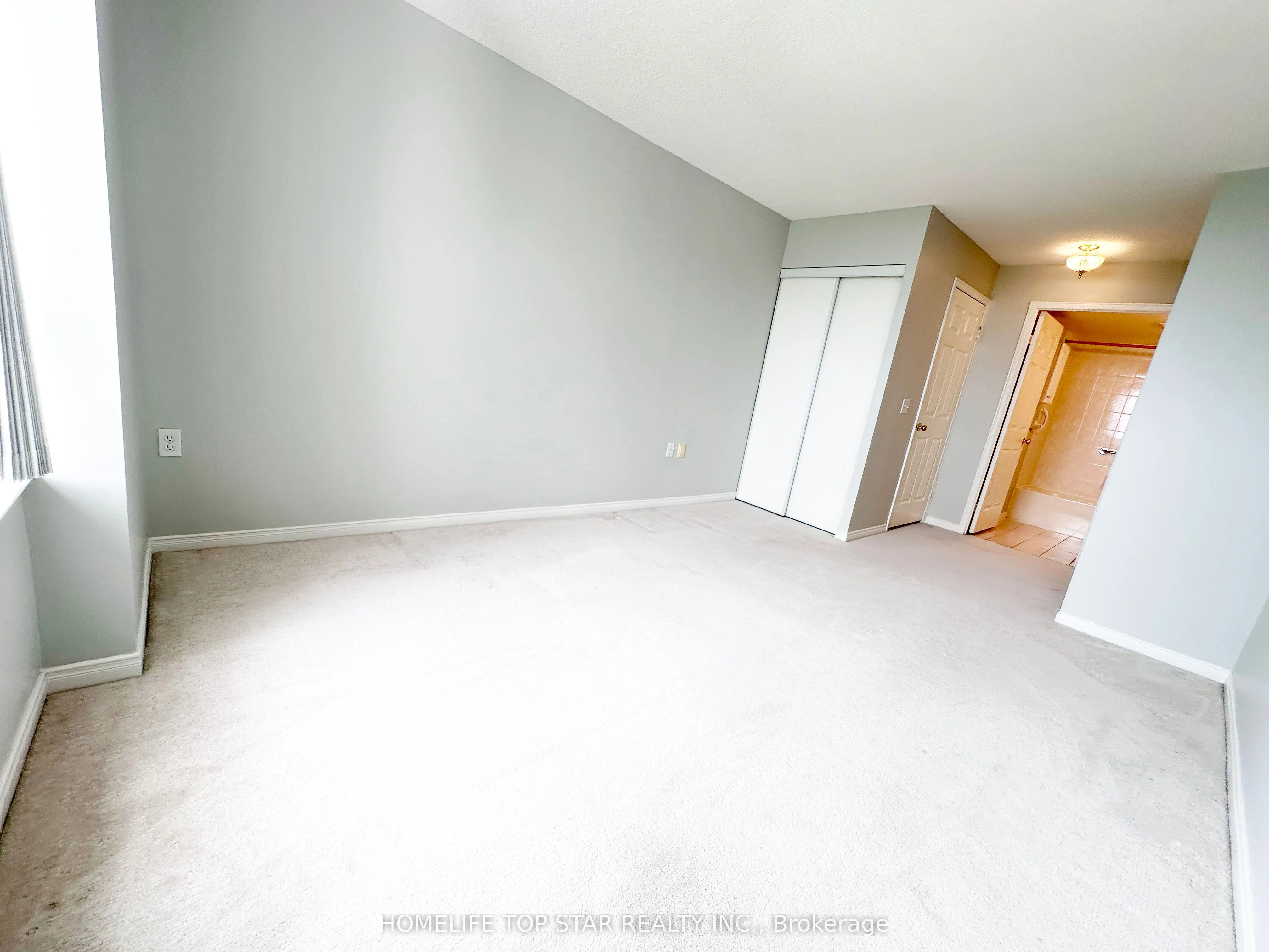5001 Finch Avenue E, #1211