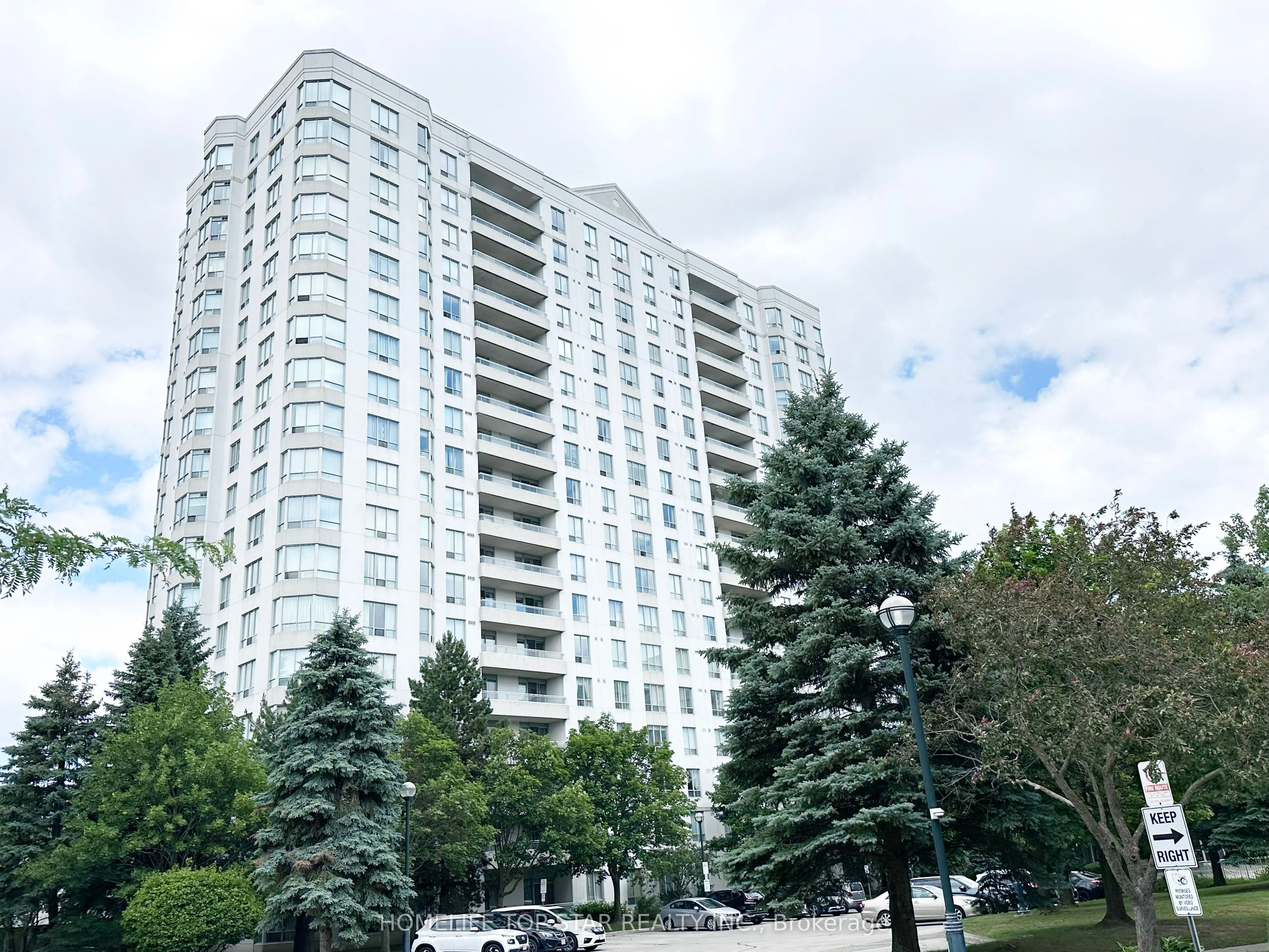 5001 Finch Avenue E, #1211
