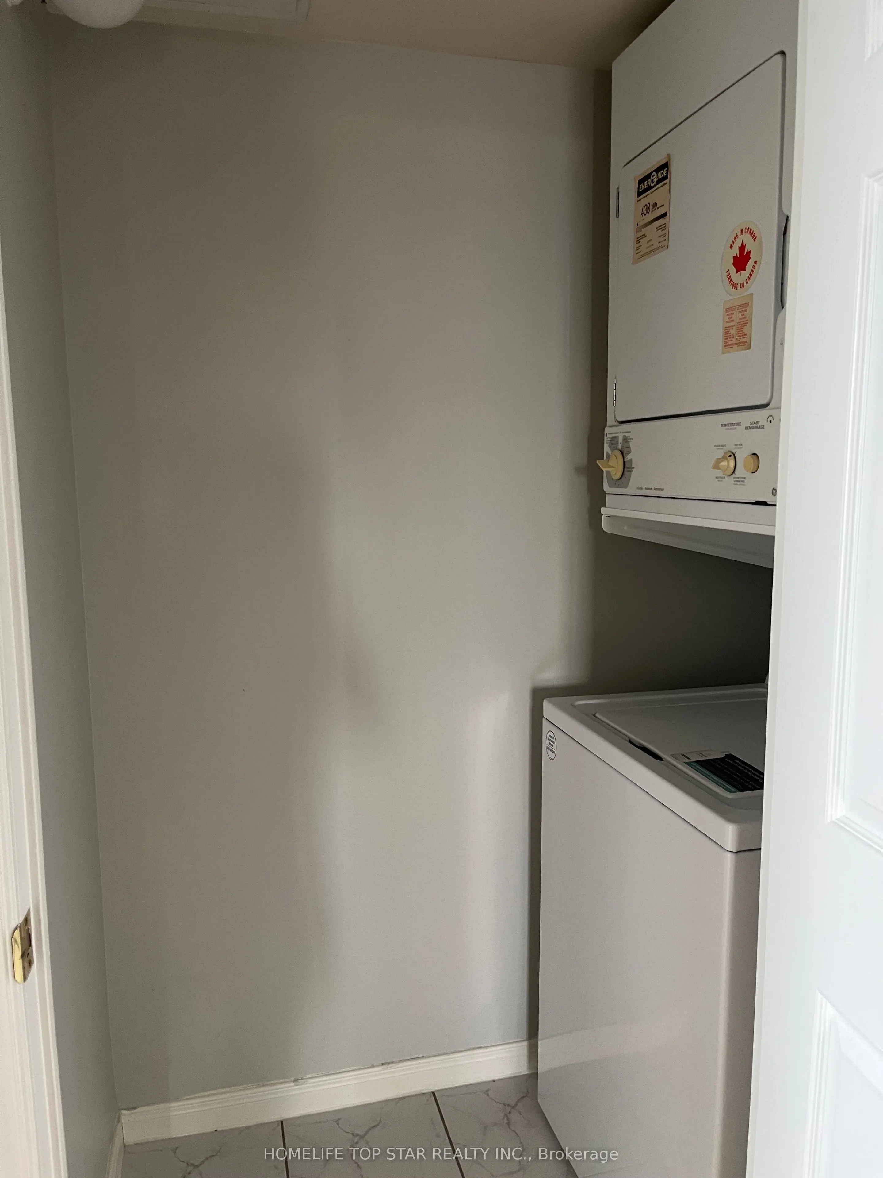 5001 Finch Avenue E, #1211