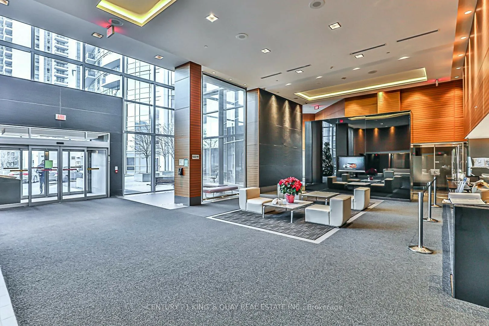 125 Village Green Square, #612