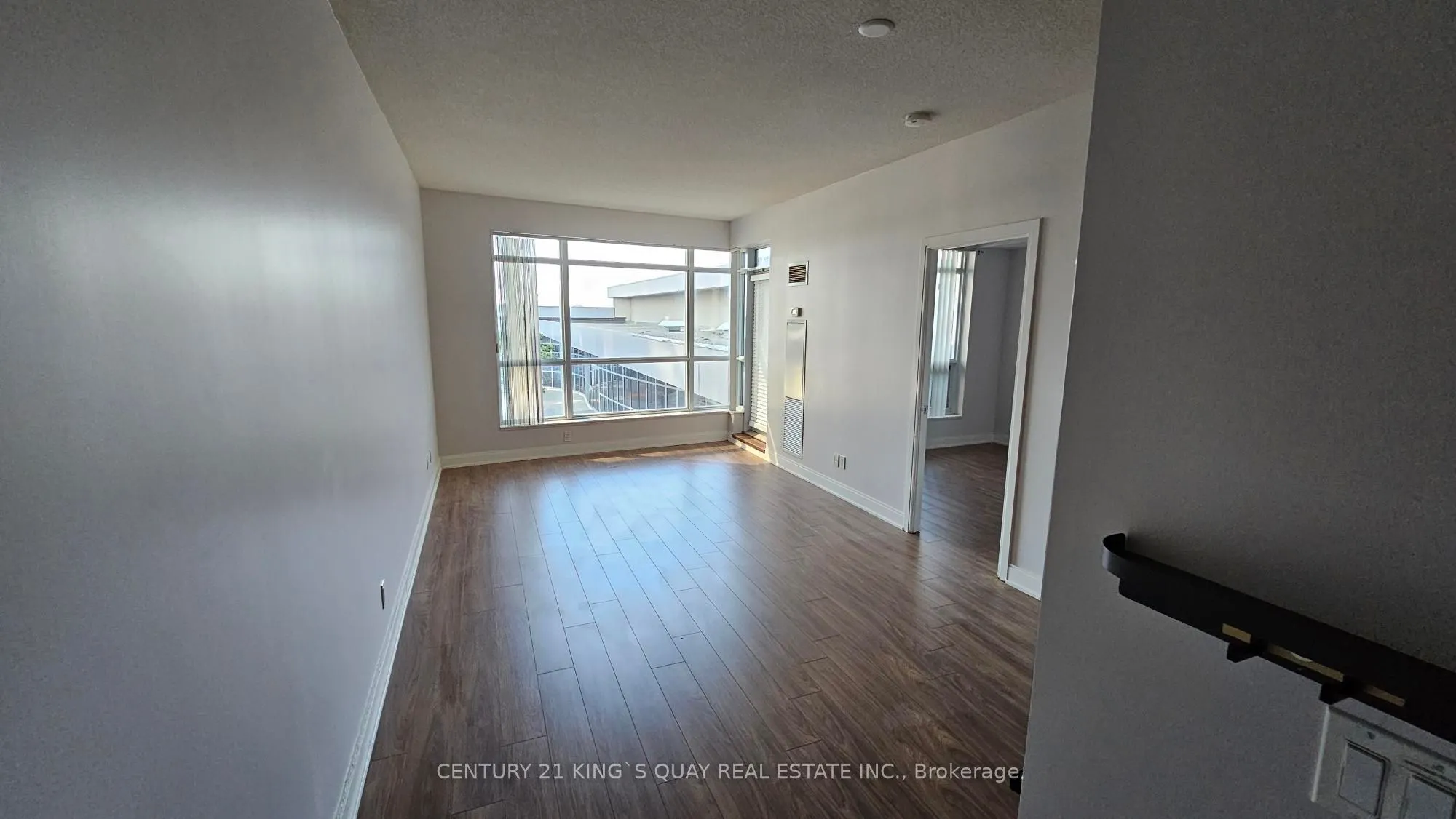 125 Village Green Square, #612