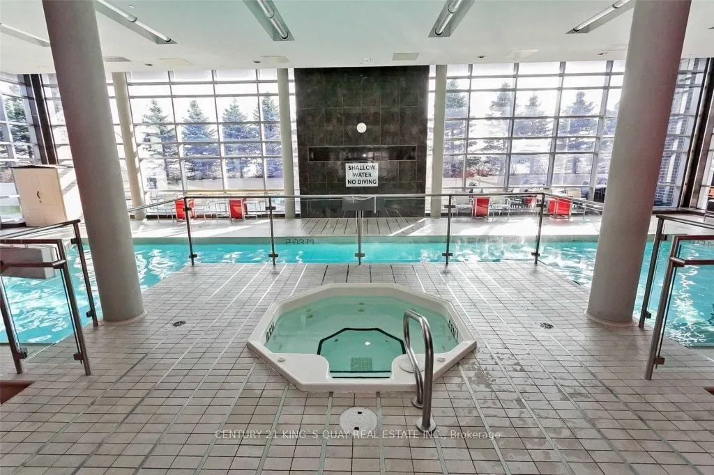 125 Village Green Square, #612