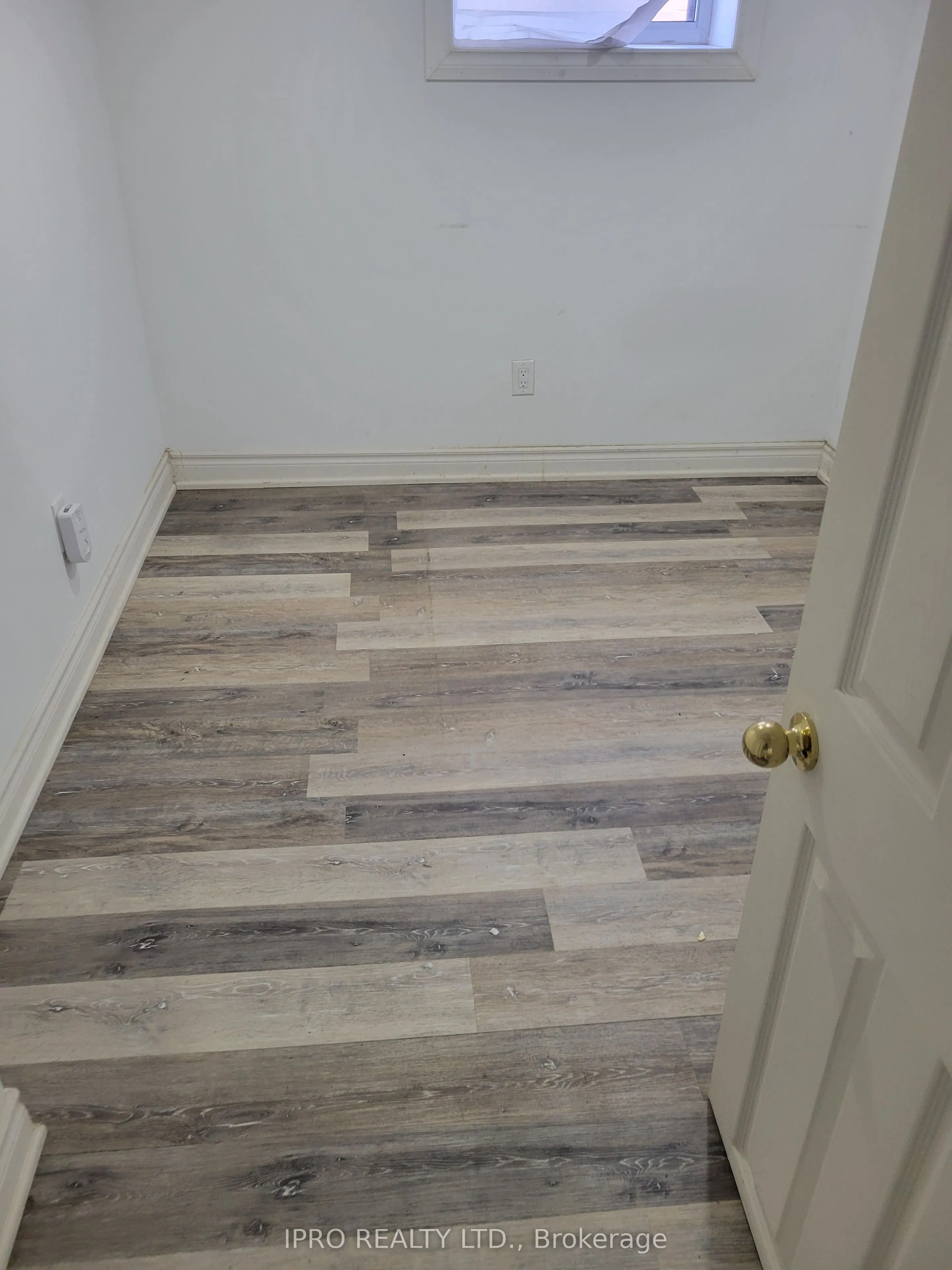 719 Coxwell Avenue, #Lower #6