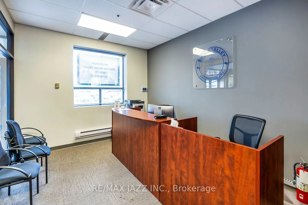 274 Mackenzie Avenue, #300
