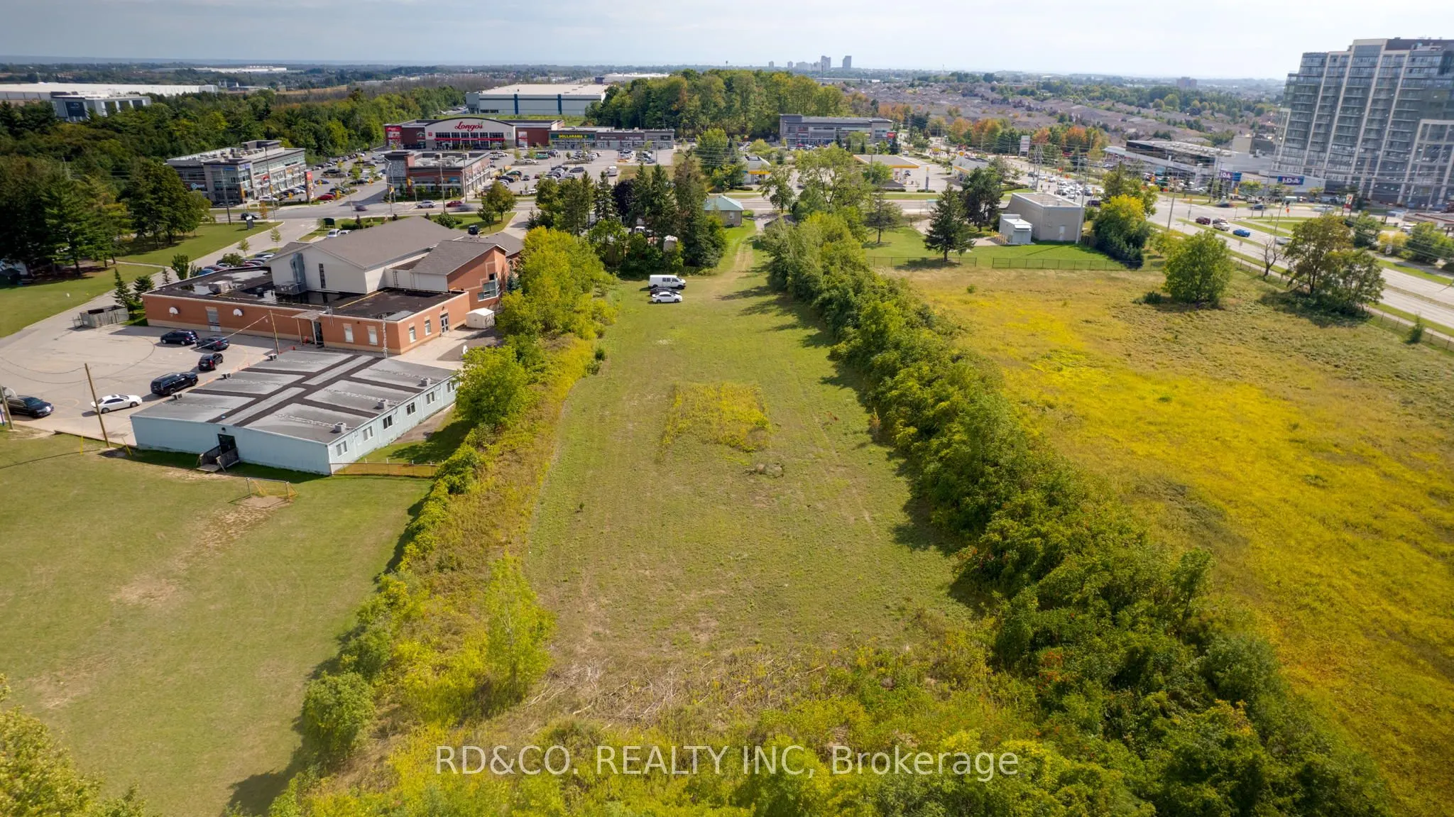 154 Rossland Road E