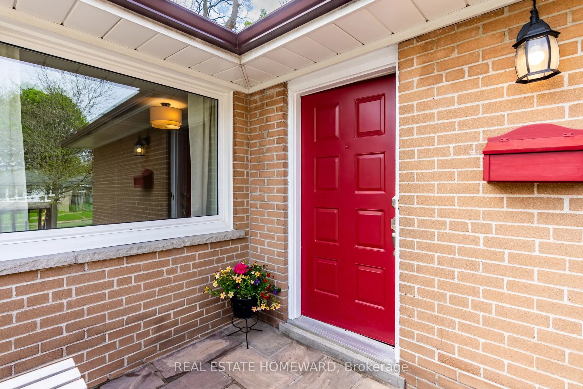 20 Woodgarden Crescent