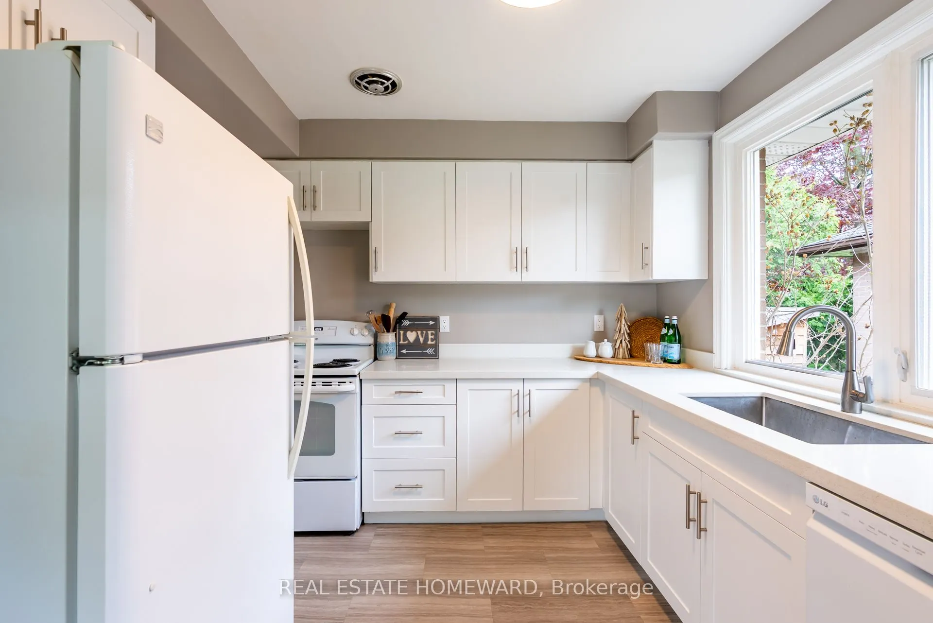 20 Woodgarden Crescent