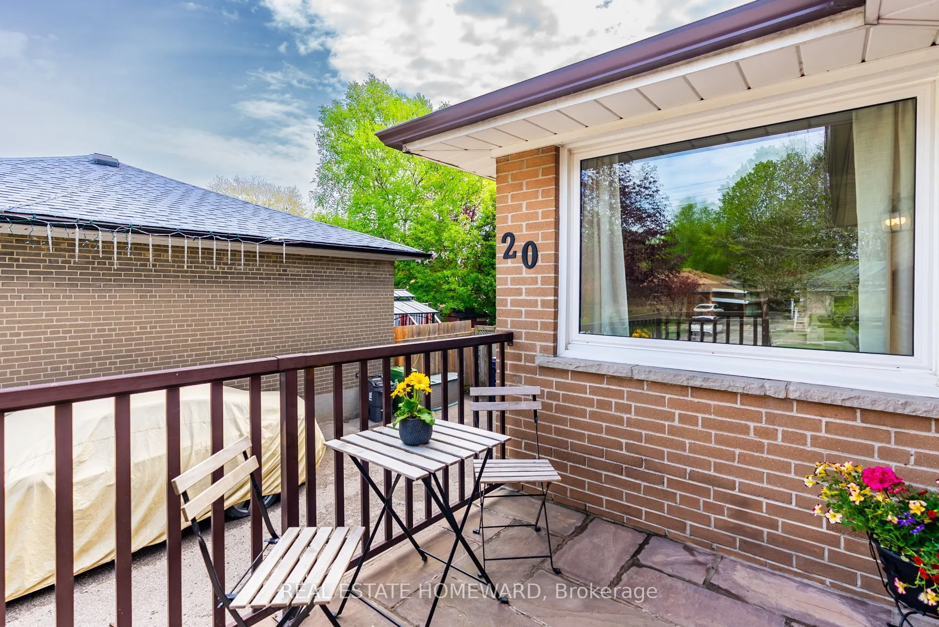 20 Woodgarden Crescent