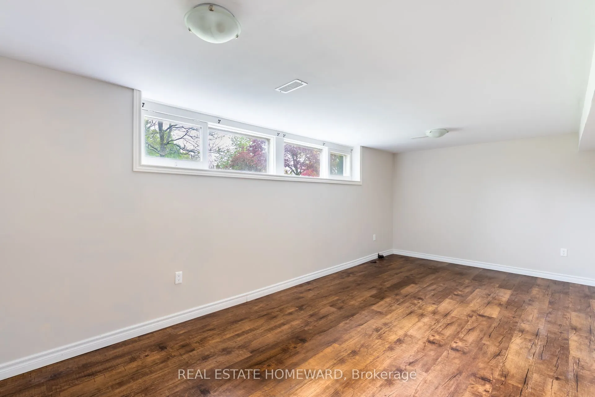 20 Woodgarden Crescent