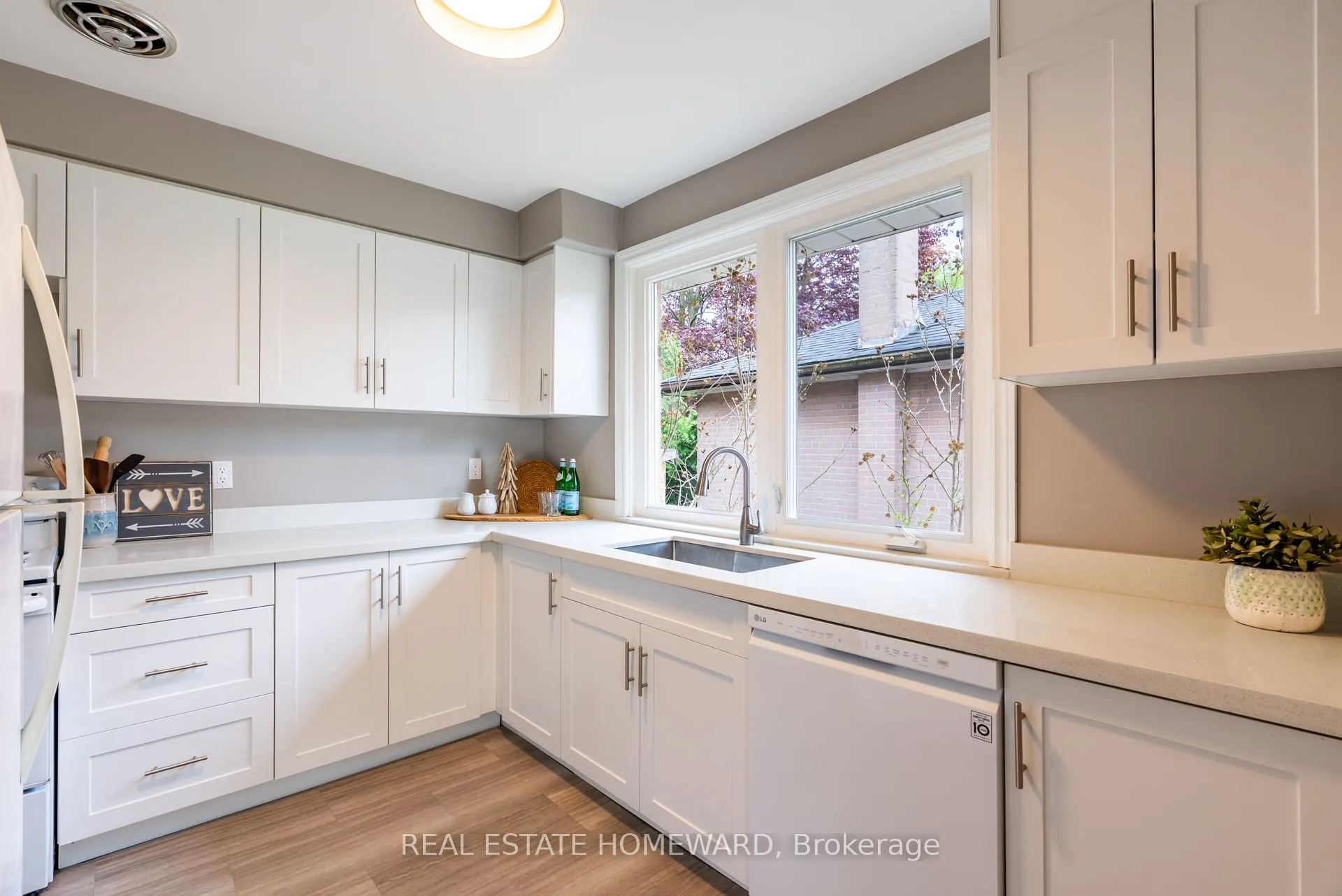 20 Woodgarden Crescent