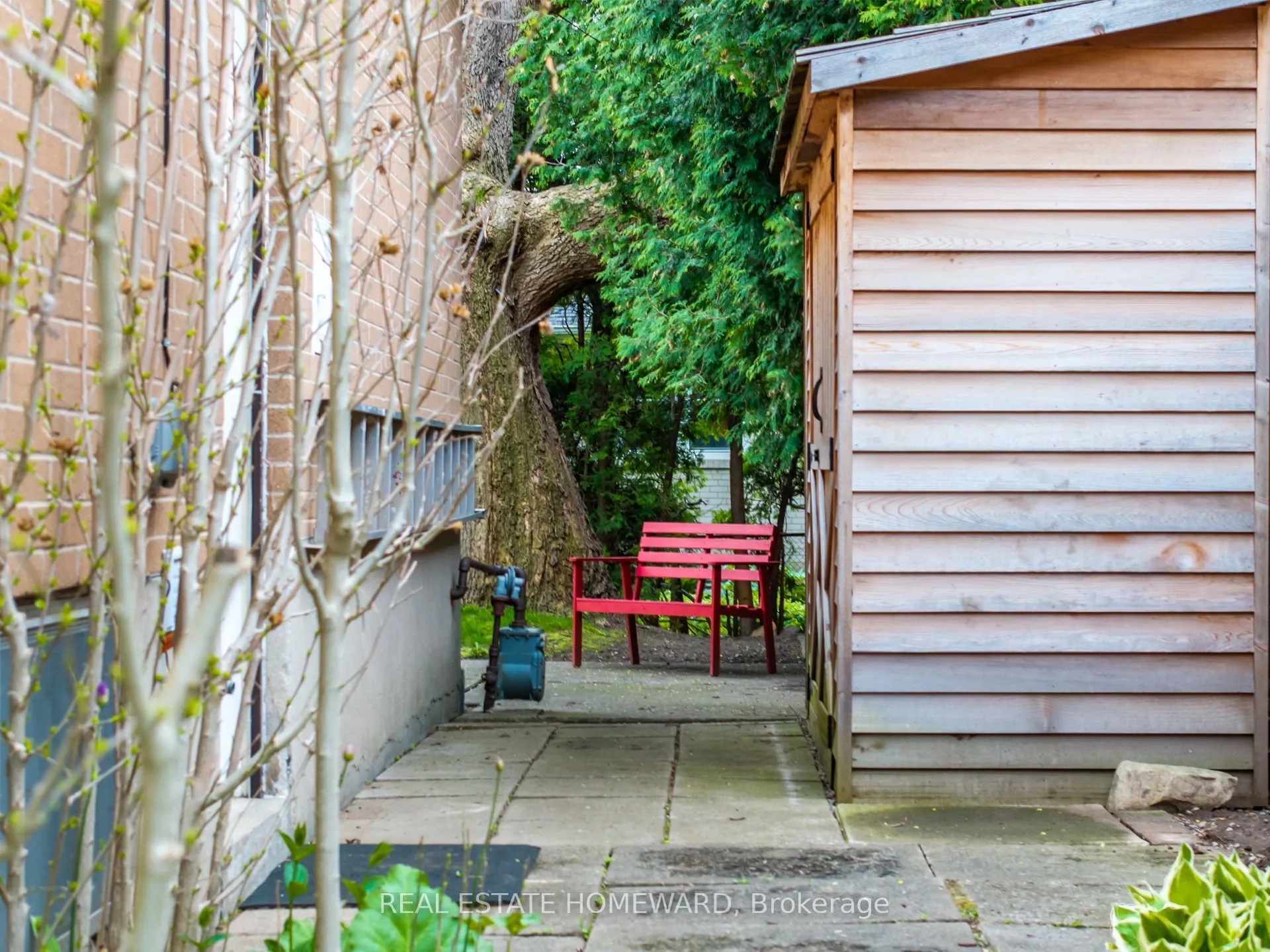20 Woodgarden Crescent