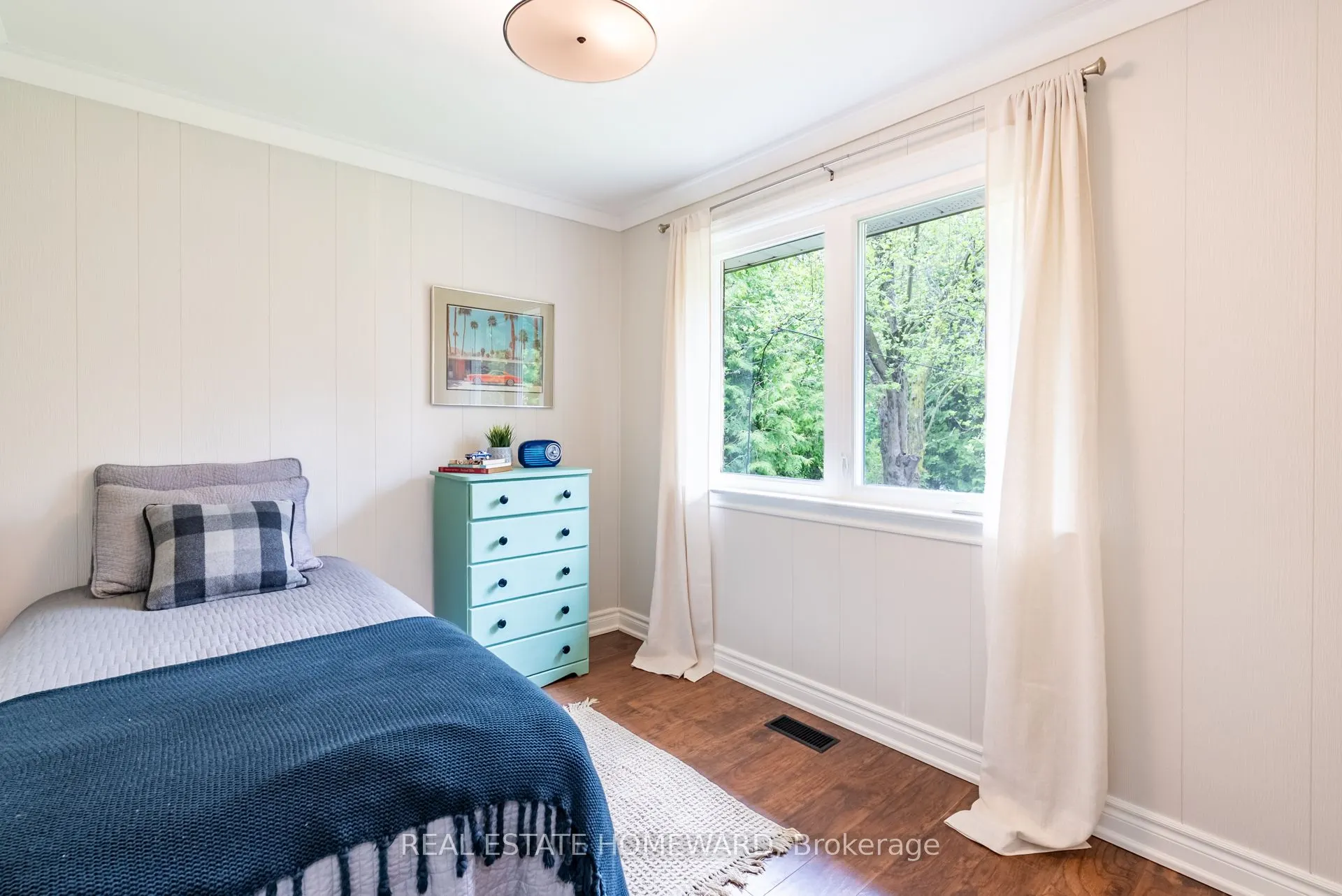 20 Woodgarden Crescent