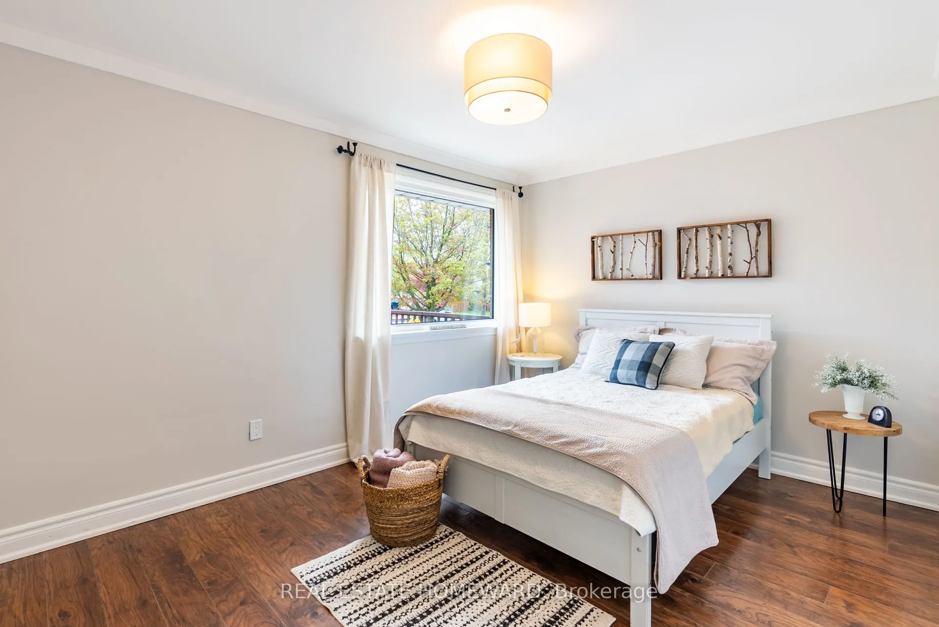 20 Woodgarden Crescent