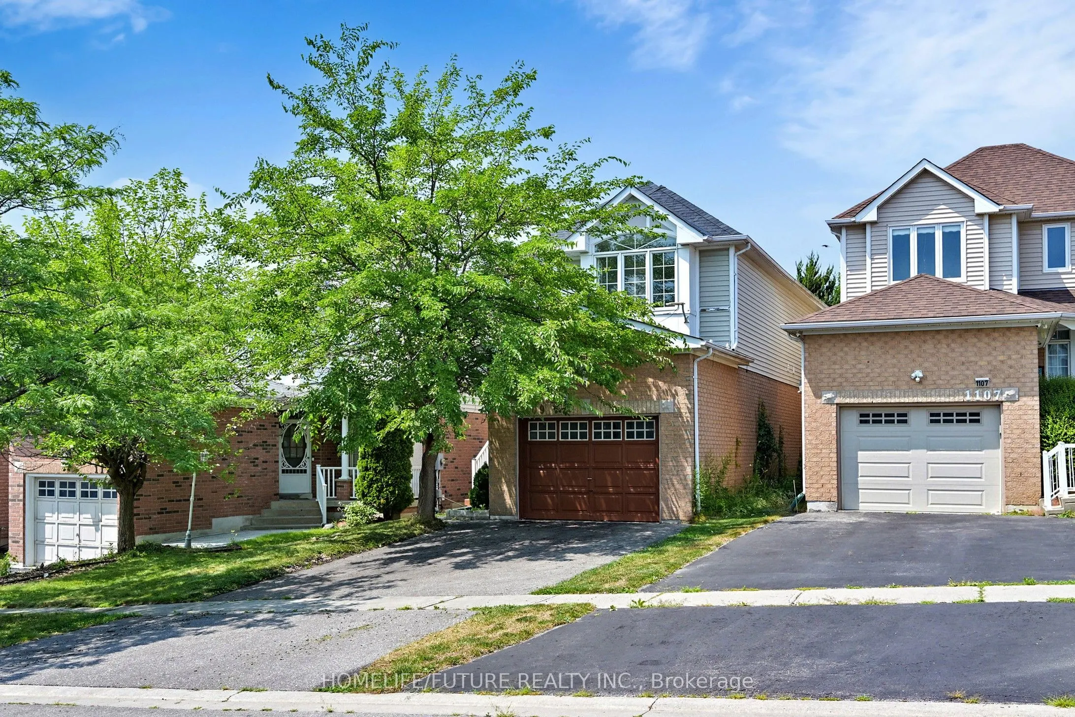 1109 Timberland Crescent