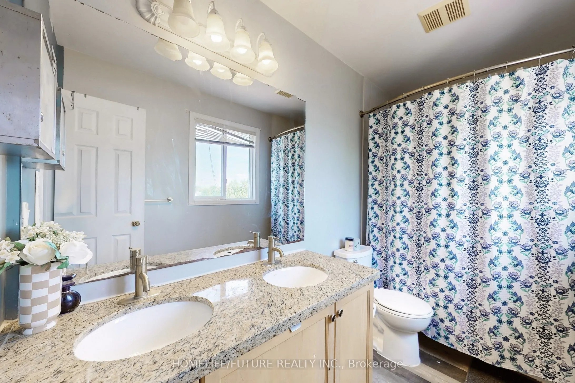 1109 Timberland Crescent