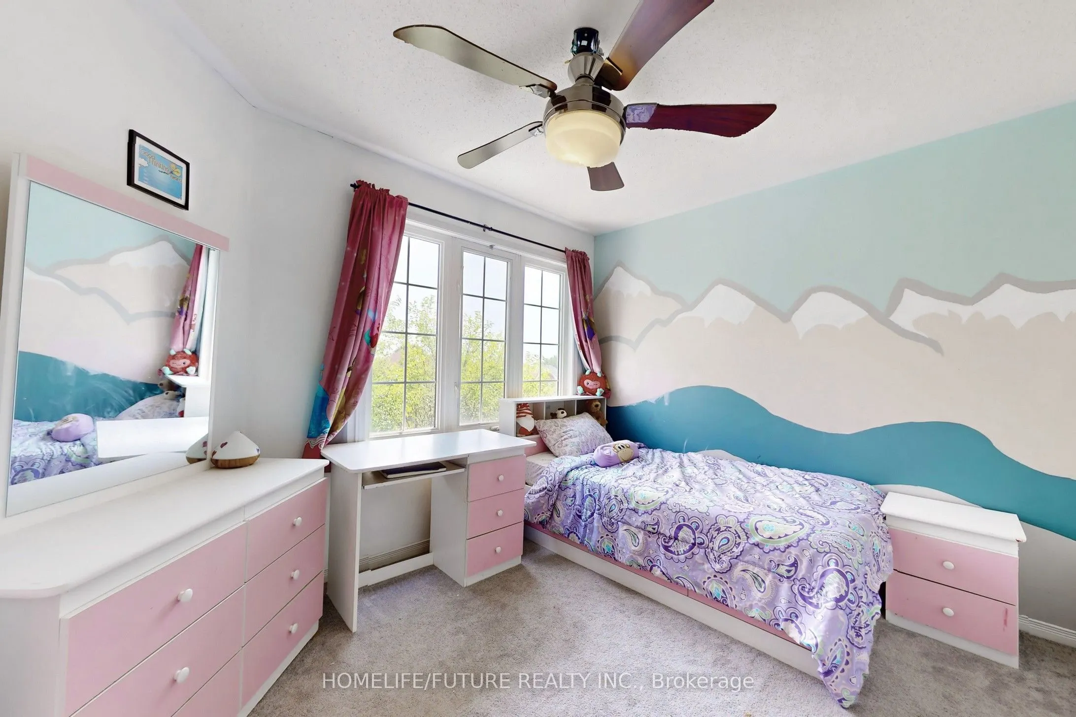 1109 Timberland Crescent