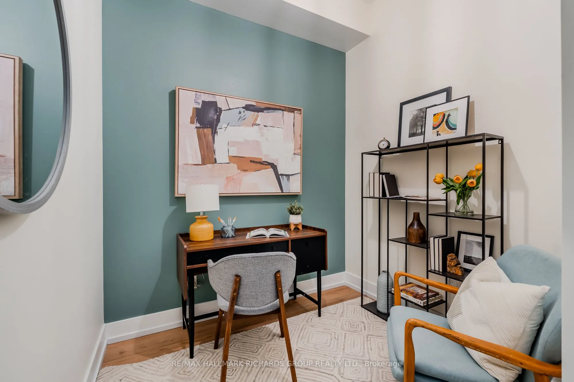 66 Kippendavie Avenue, #215
