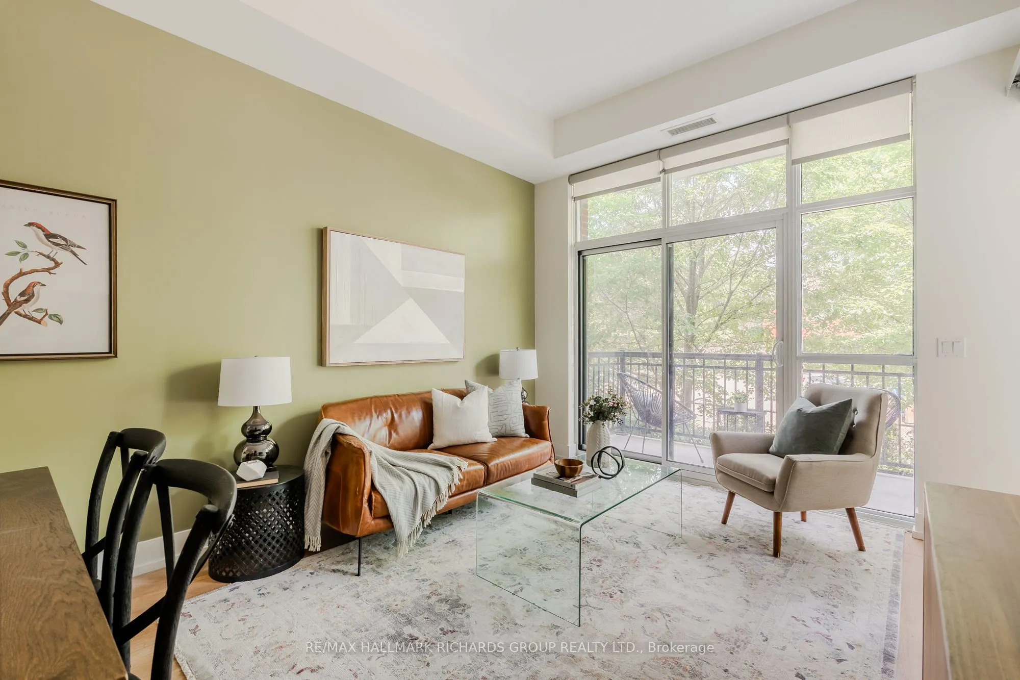 66 Kippendavie Avenue, #215