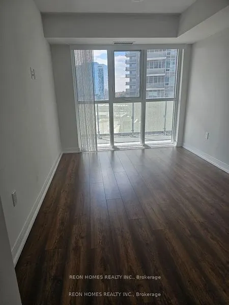 225 Village Green Square, #606