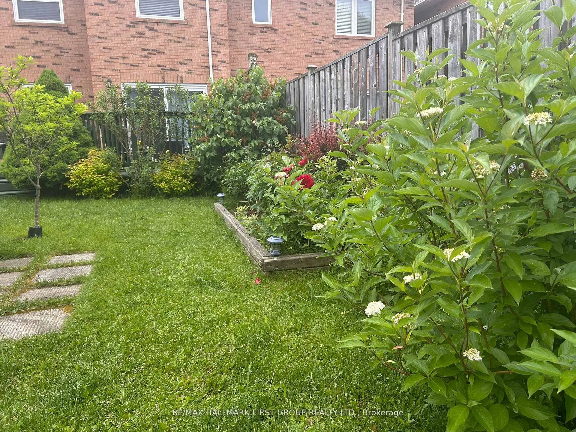 74 Dooley Crescent