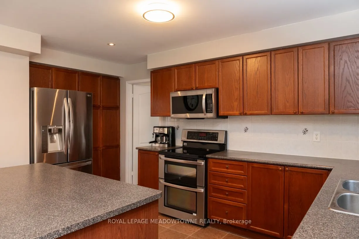 49 Montebello Crescent