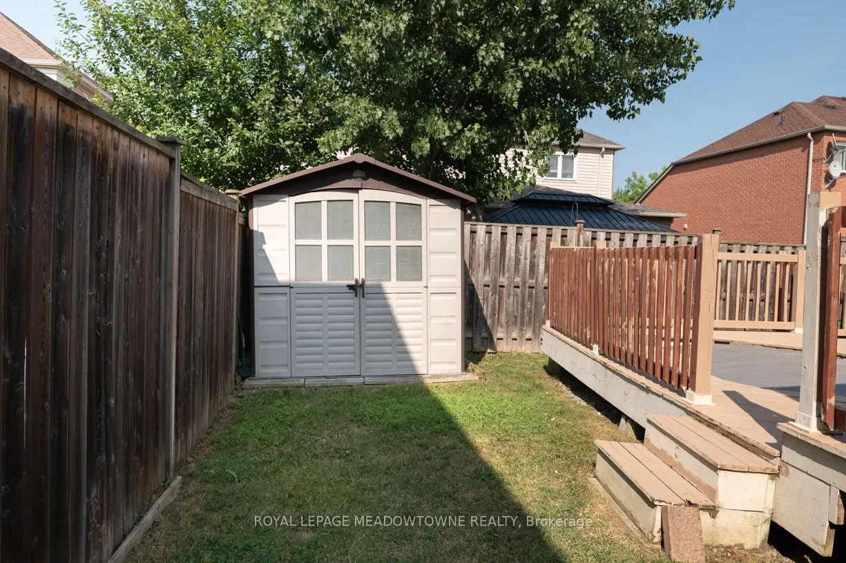 49 Montebello Crescent