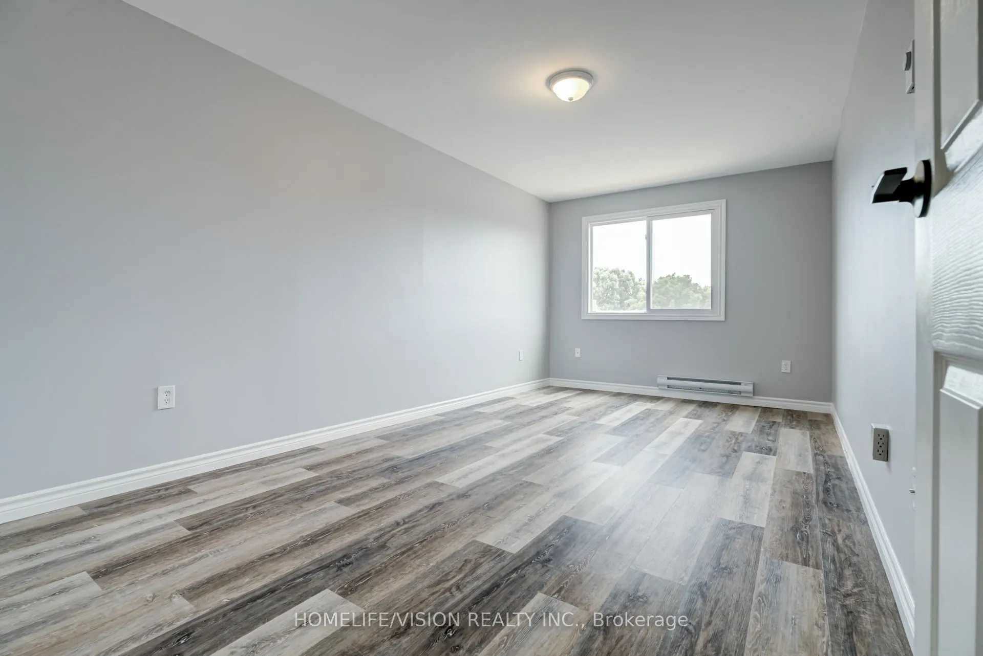 130-136 King Street E