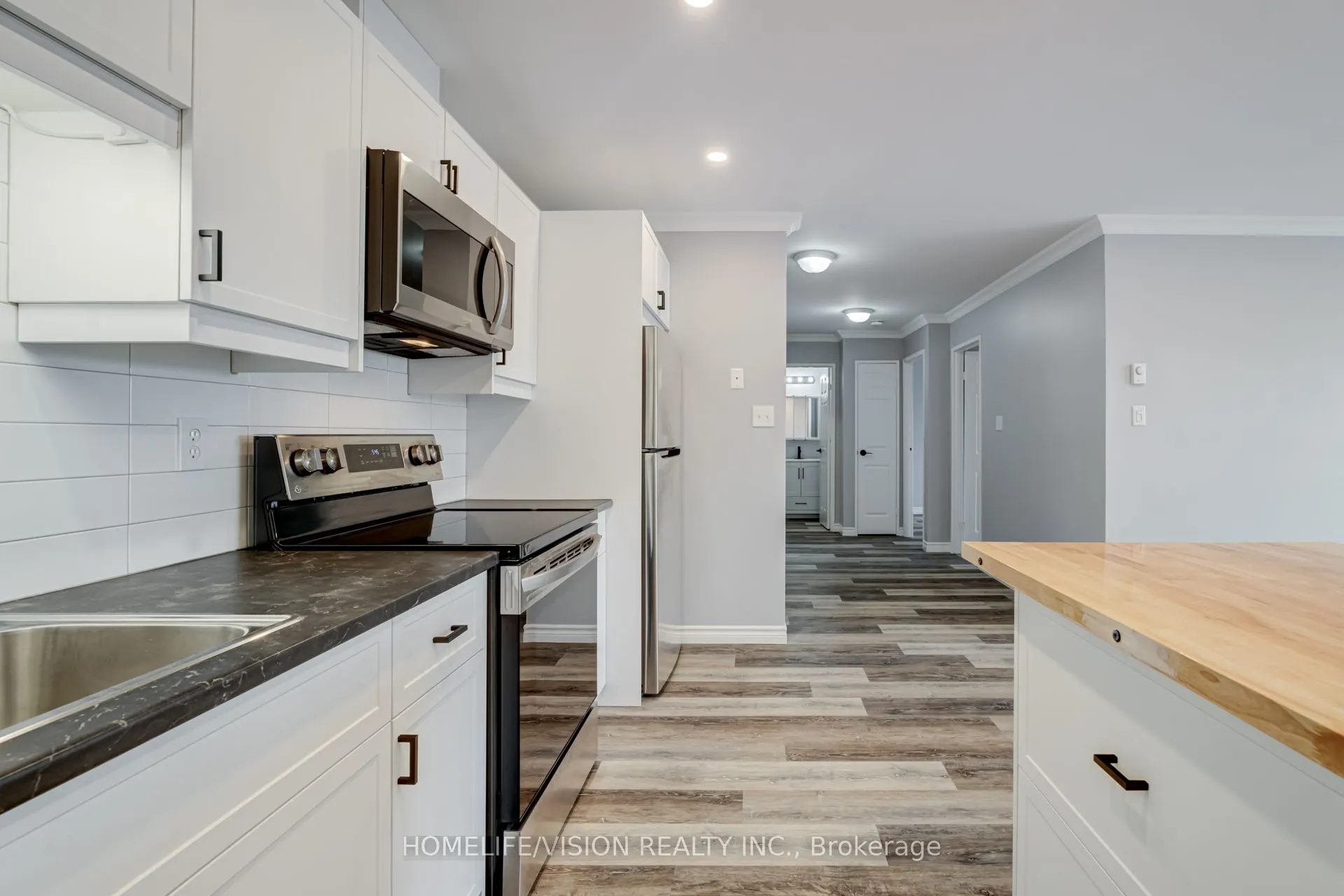130-136 King Street E