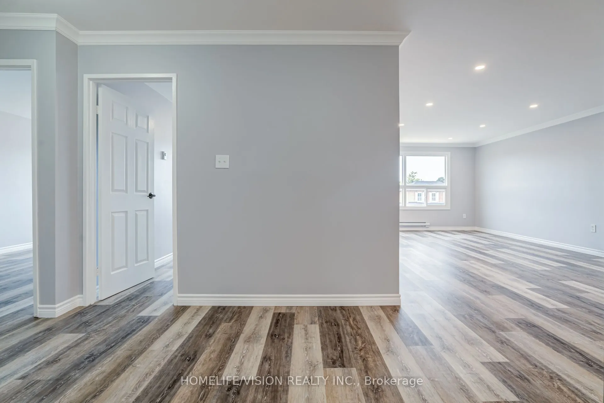 130-136 King Street E