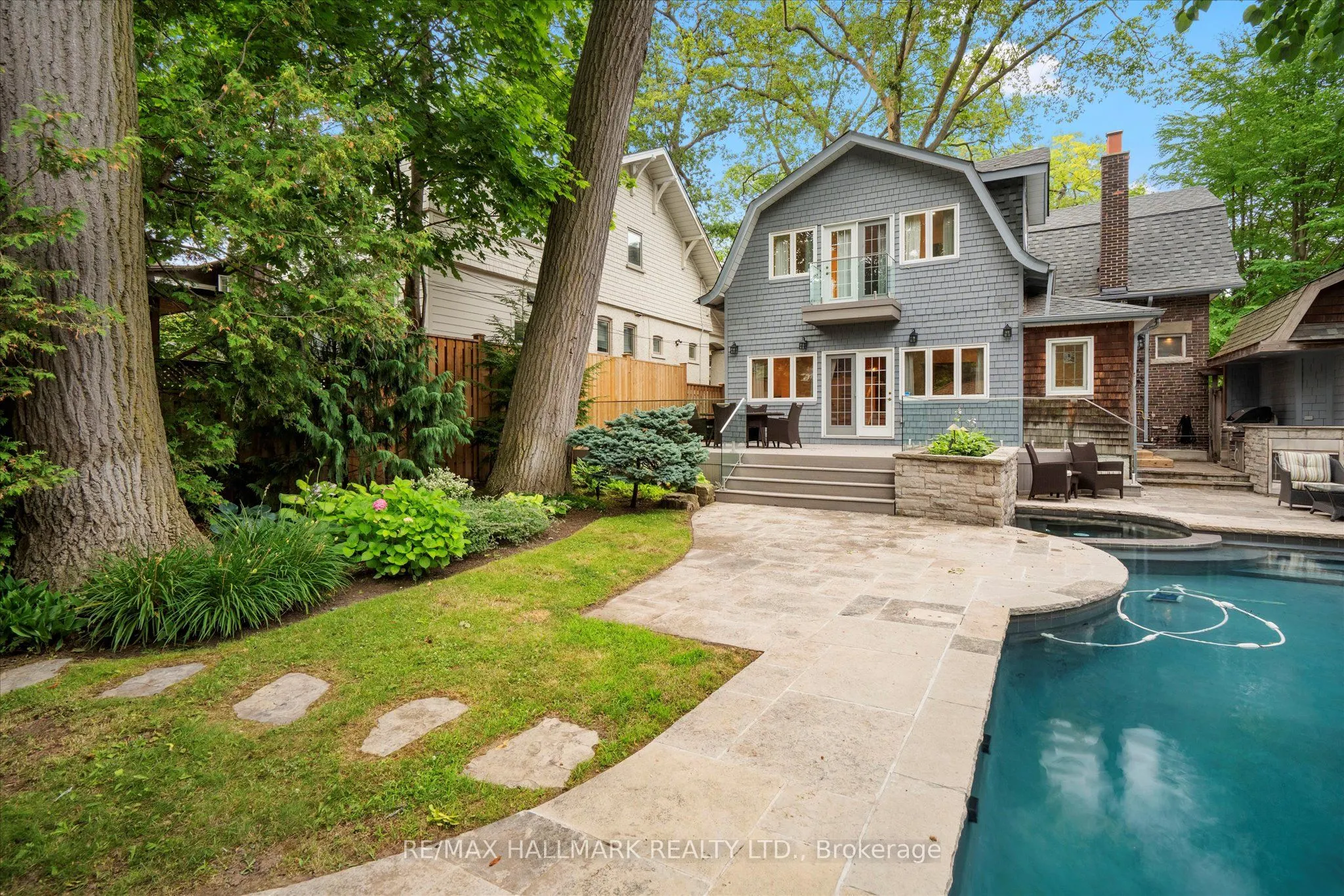 34 Munro Park Avenue
