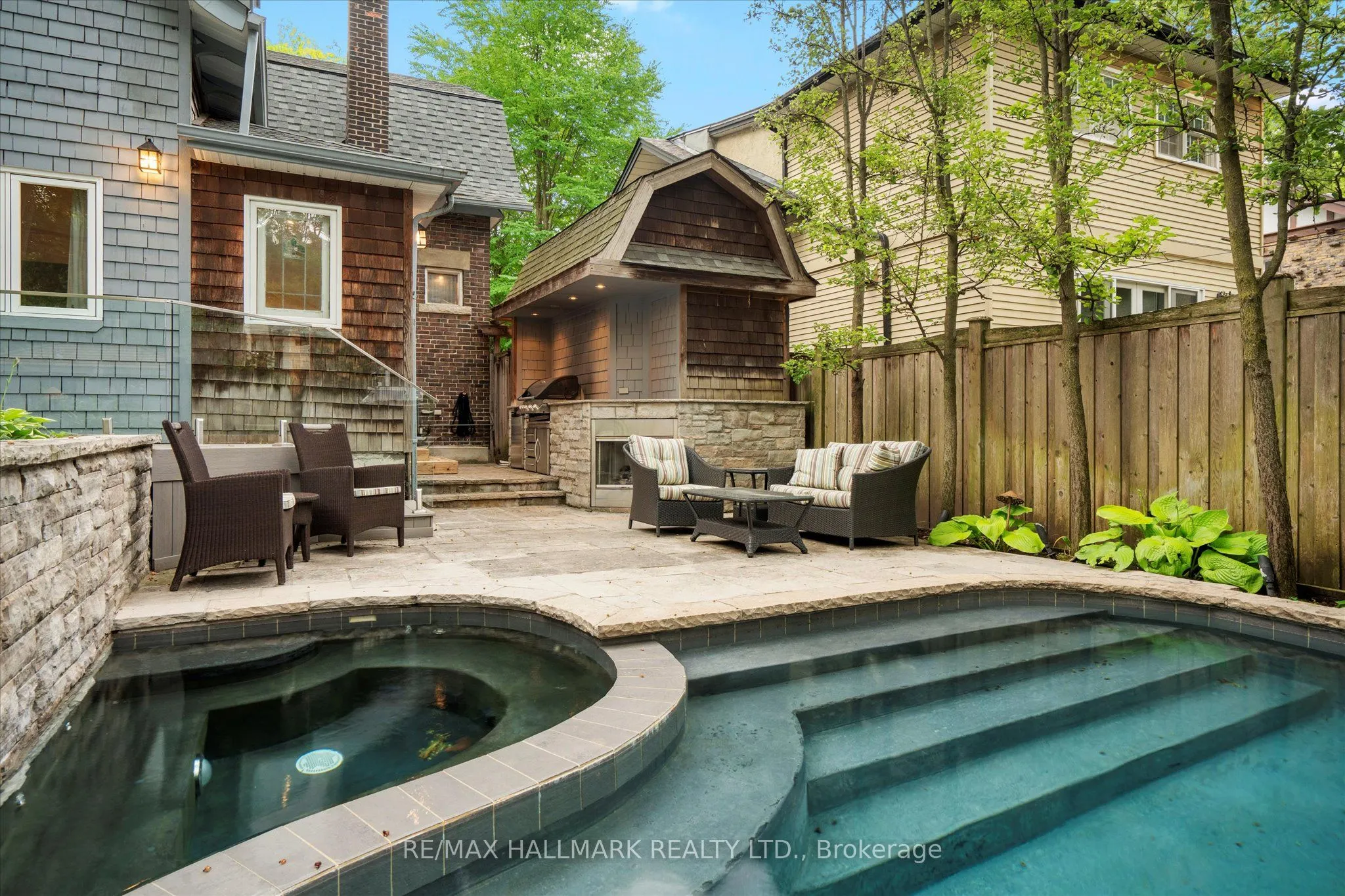 34 Munro Park Avenue