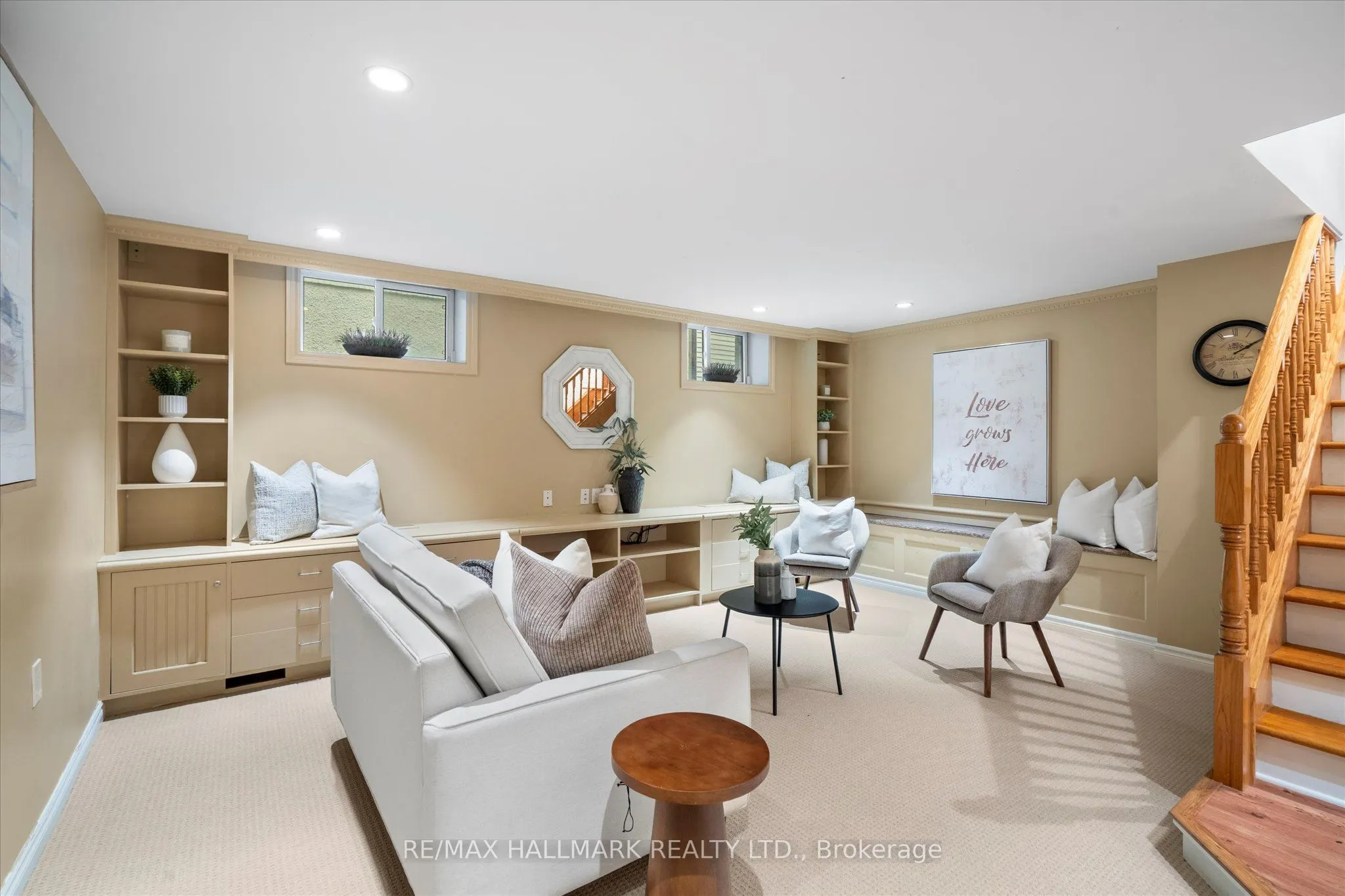 34 Munro Park Avenue