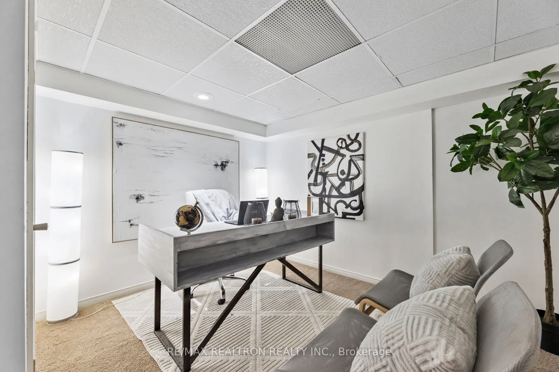 9 Foster Creek Drive