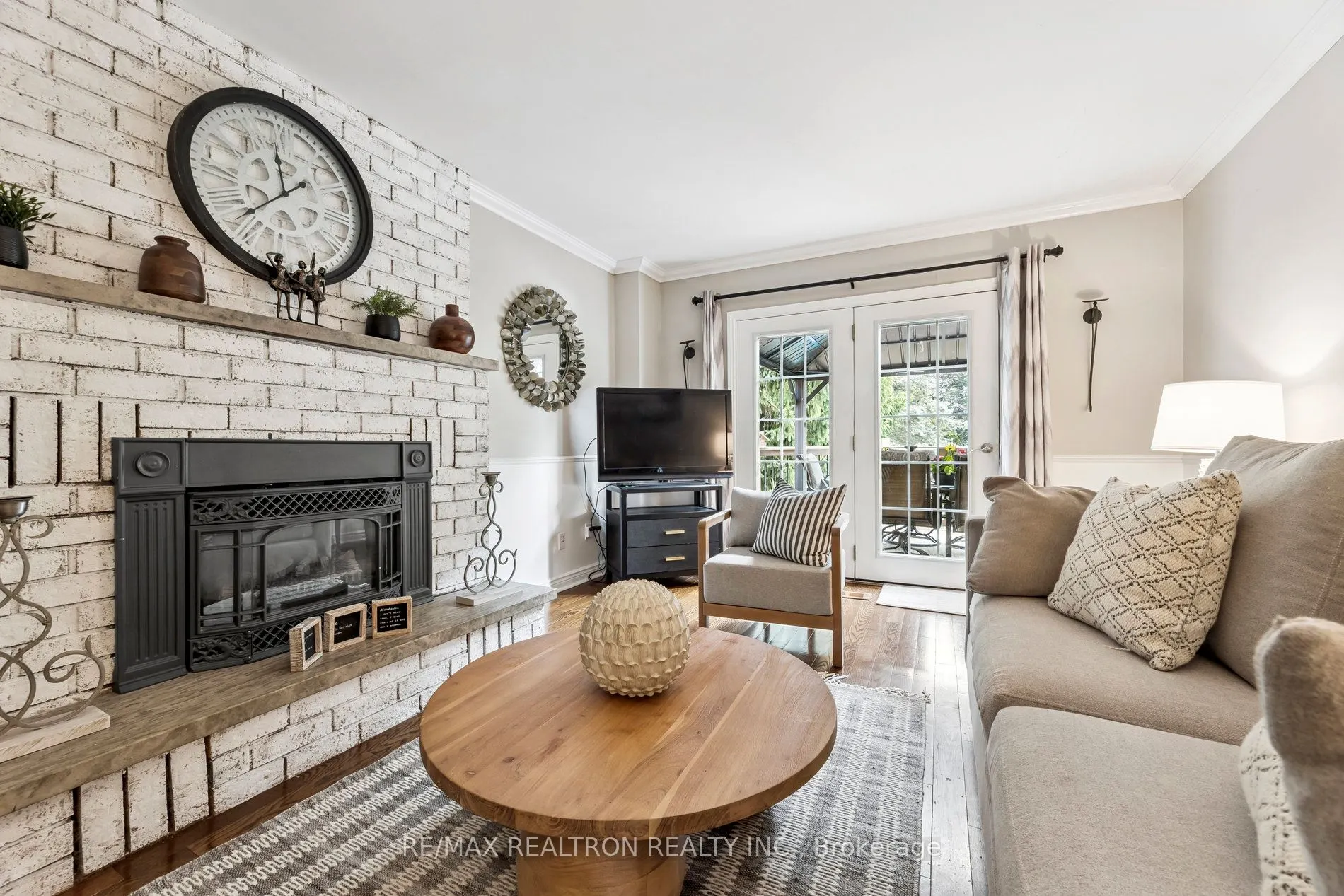 9 Foster Creek Drive