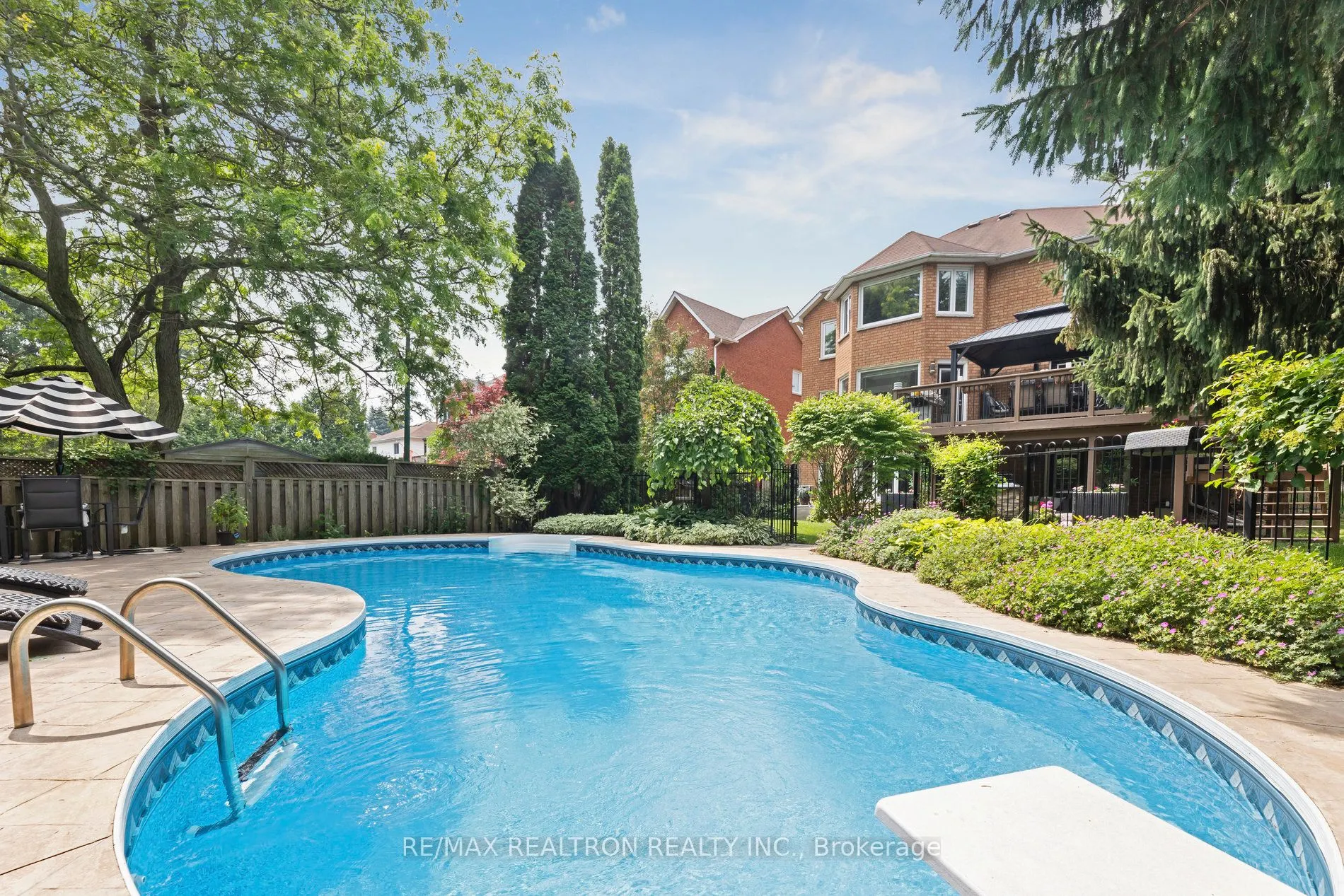 9 Foster Creek Drive