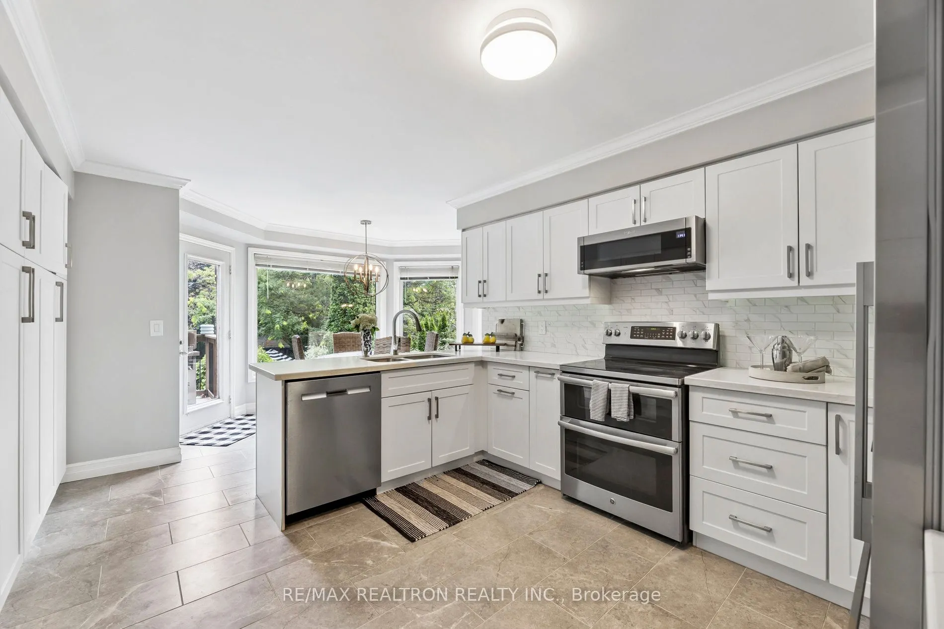 9 Foster Creek Drive