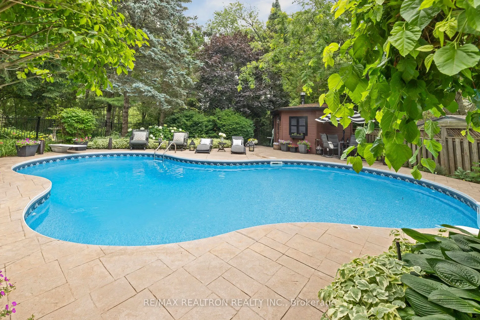 9 Foster Creek Drive