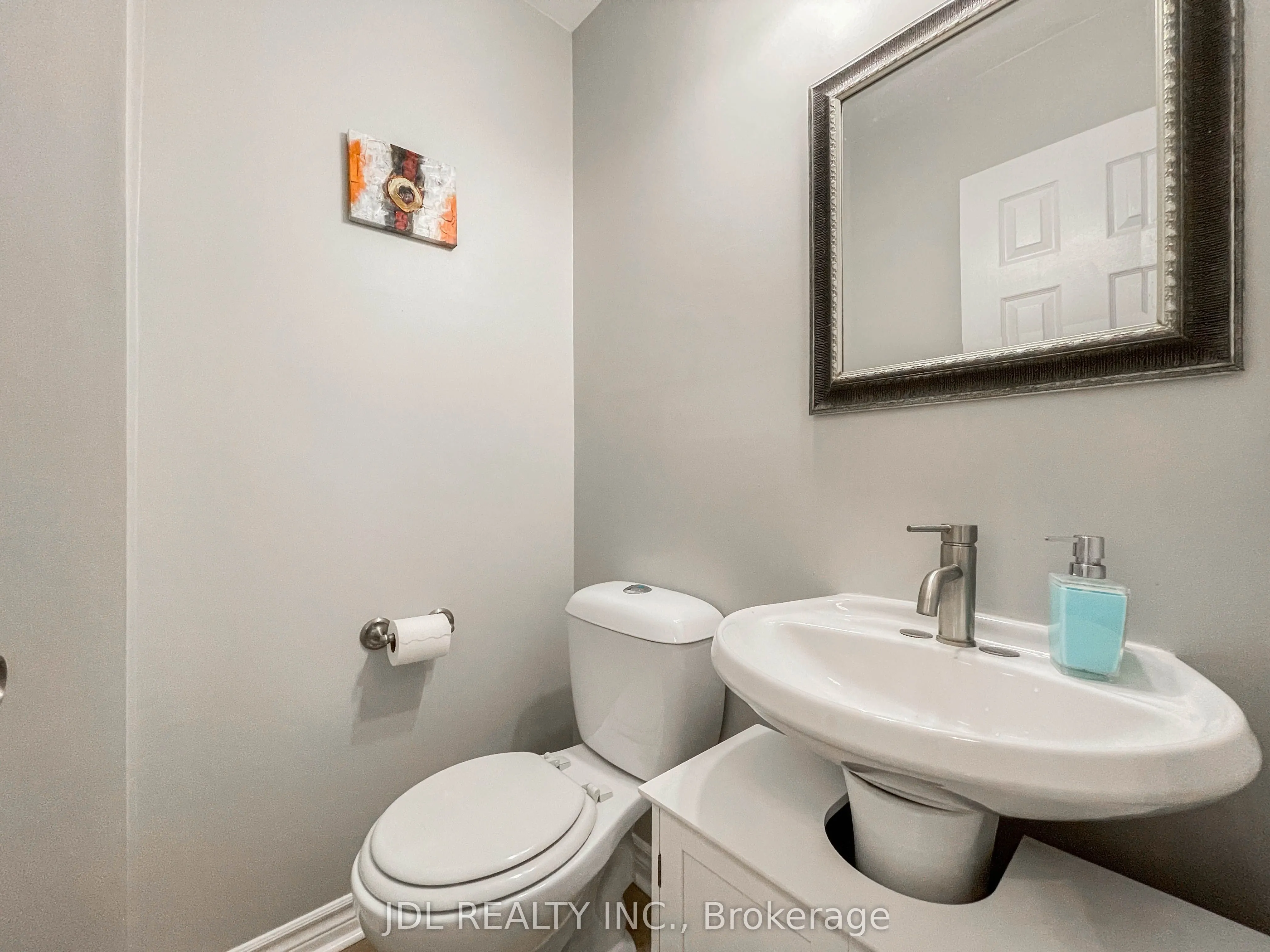 126 Weir Crescent