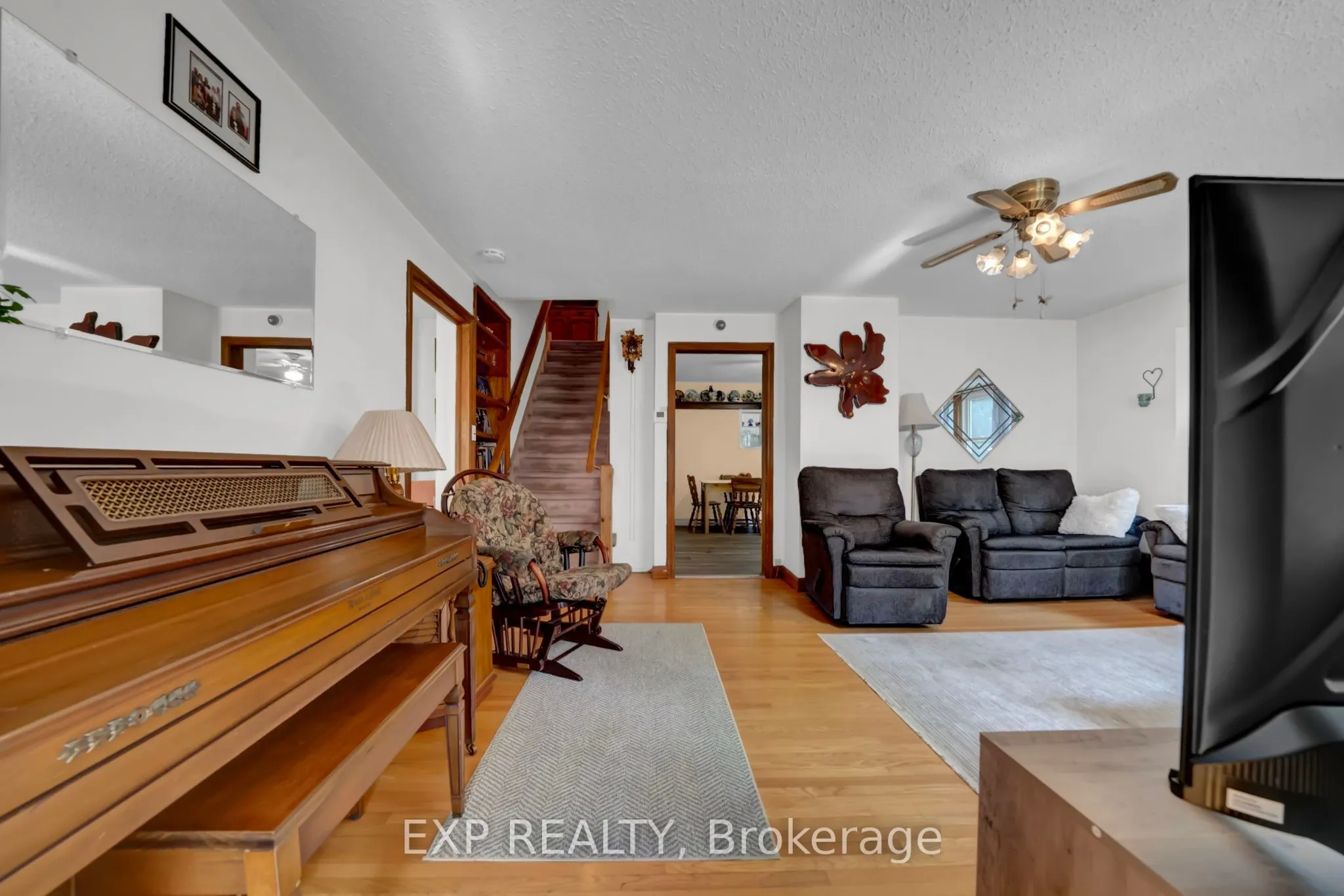 3253 Tooley Road