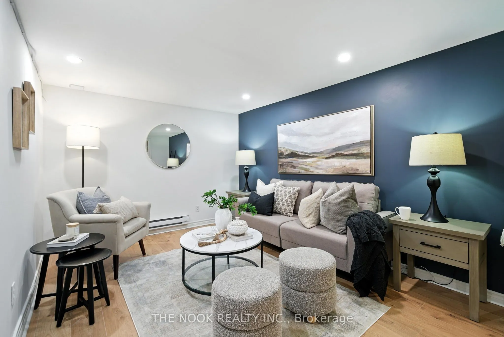 450 Bristol Crescent, #23