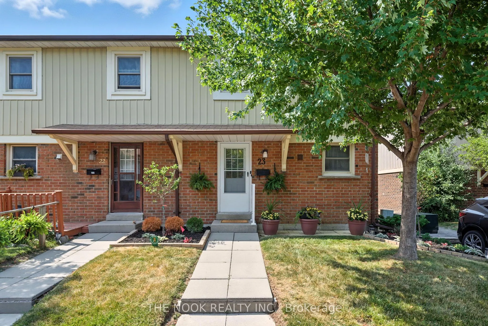 450 Bristol Crescent, #23